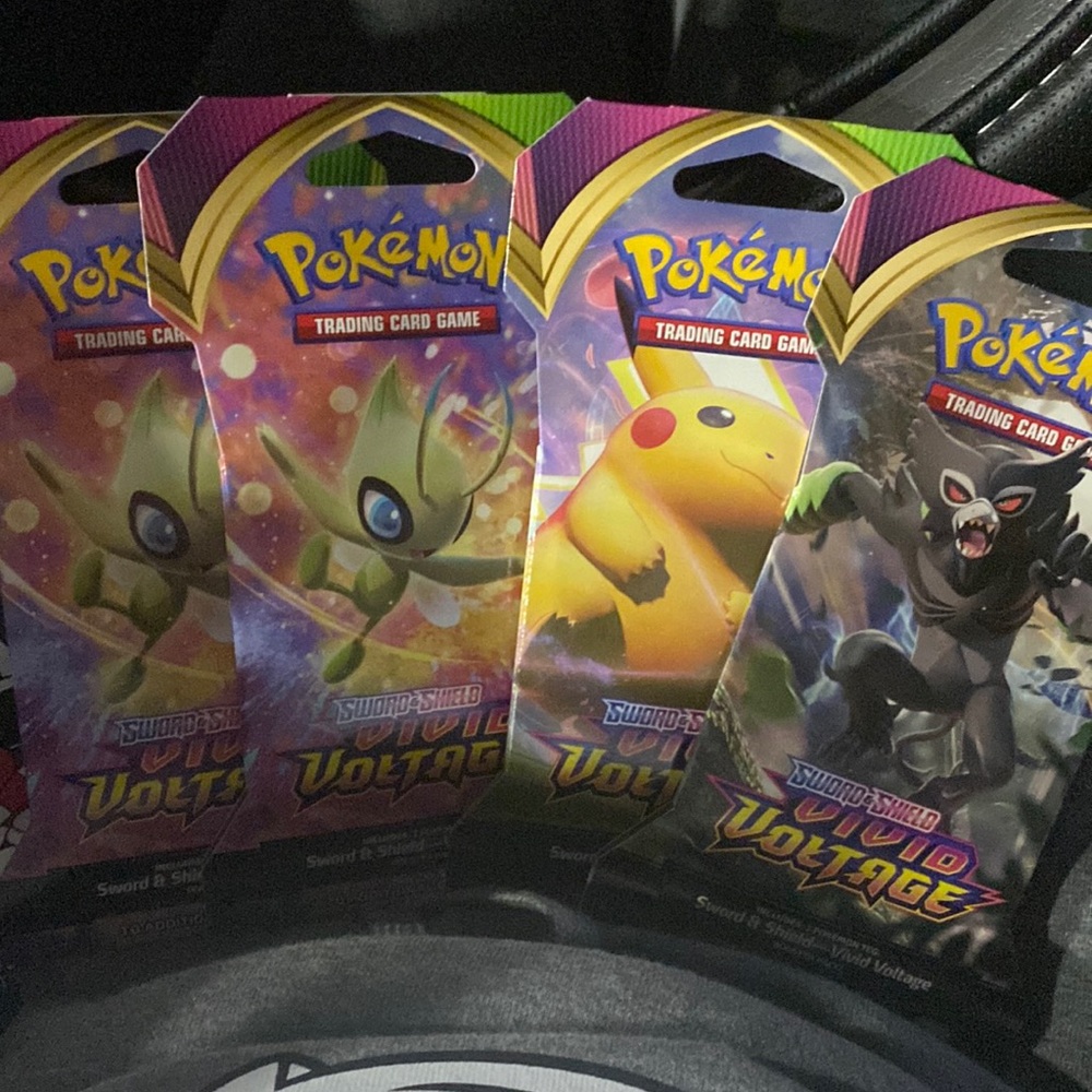 4 POKÉMON S&S Vivid Voltage BOOSTER PACKS FACTORY SEALED NEW 40 CARDS